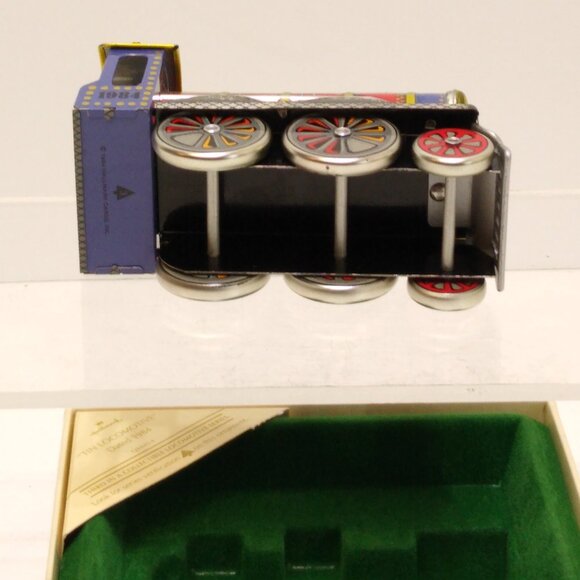 Hallmark Tin Locomotive 1984 Keepsake Ornament QX440-4 #3 In Series - Picture 7 of 8